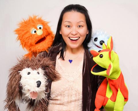 Leigh Baltzer of Through Me to You Puppetry and 4 of her puppets